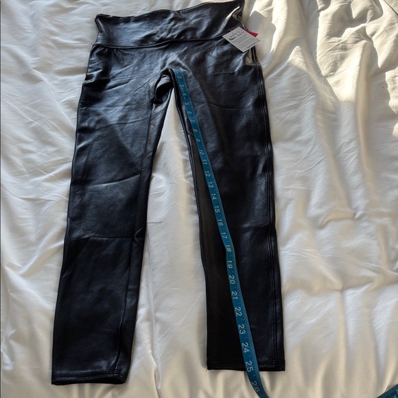 NWT Spanx Faux Leather Leggings Size L - Picture 9 of 14